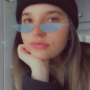 Meet your Posher, Alexandra